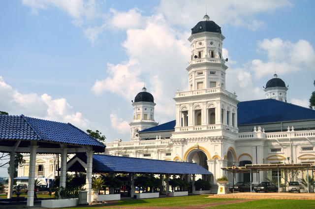  7 Historical and Cultural Places to See in Johor Bahru